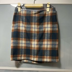 MEXX PLAID SKIRT WOOL BLEND (lined) size medium fits a little small